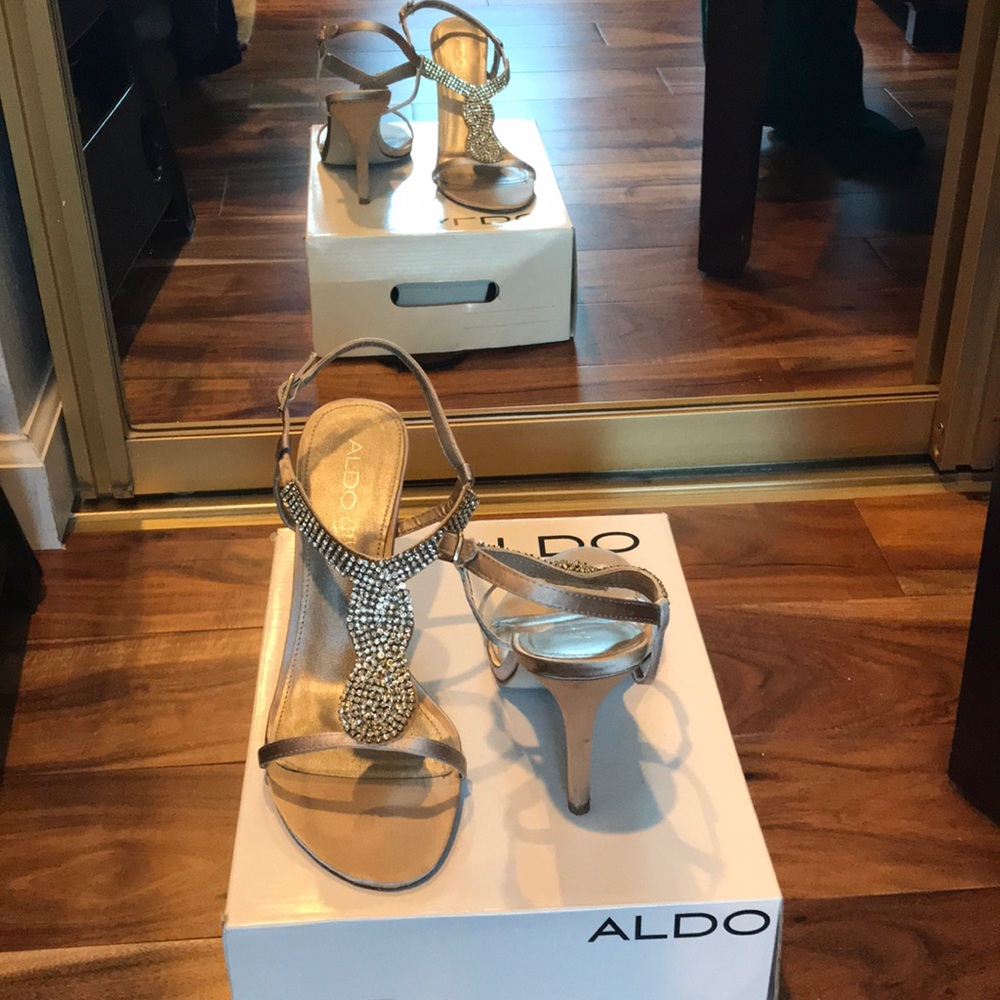 ALDO Gold Sandal with Rhinestones (Karwoski-85)